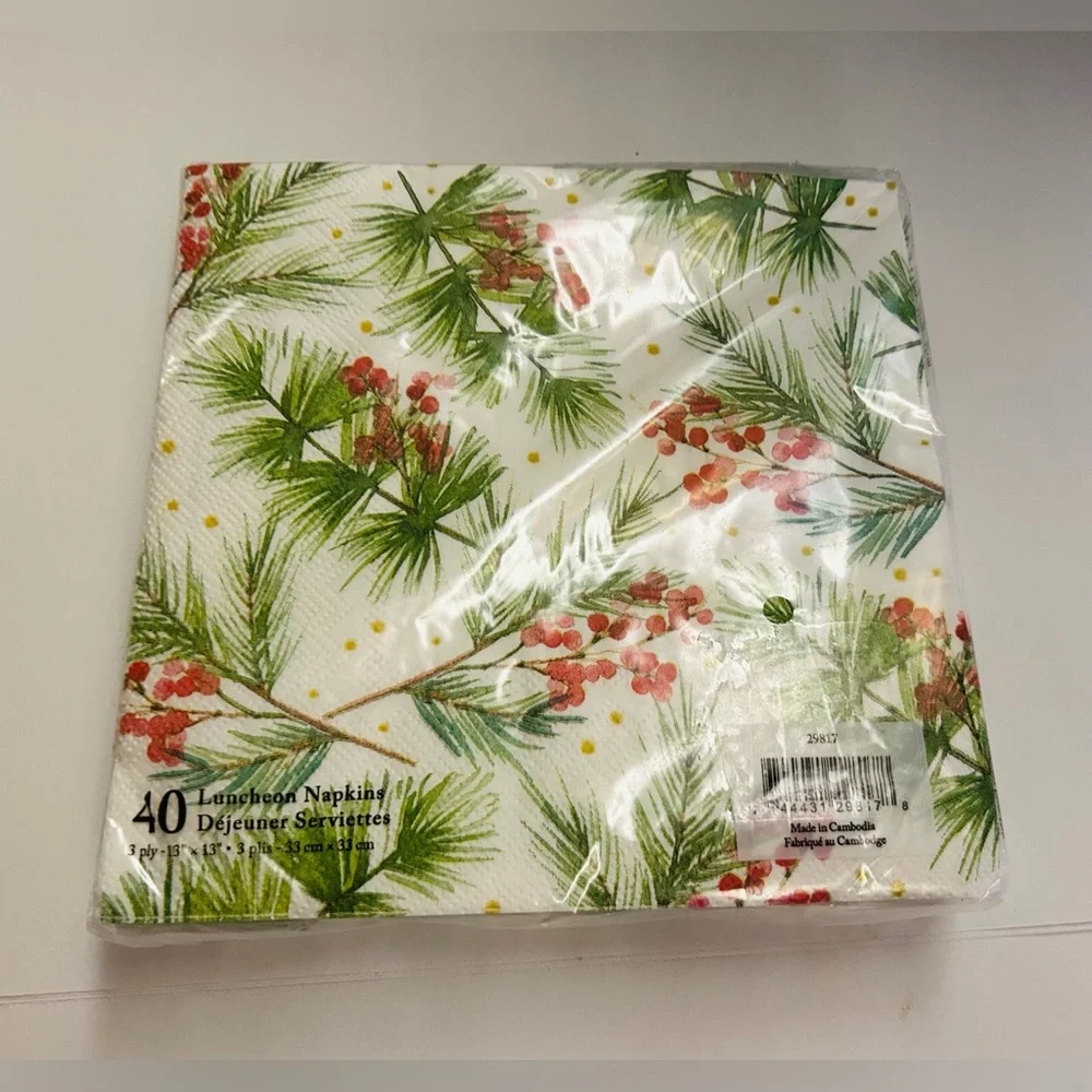 New Lady Jayne 136 Pieces Christmas Plates Napkins Guest Towels Cambodia 5 Piece